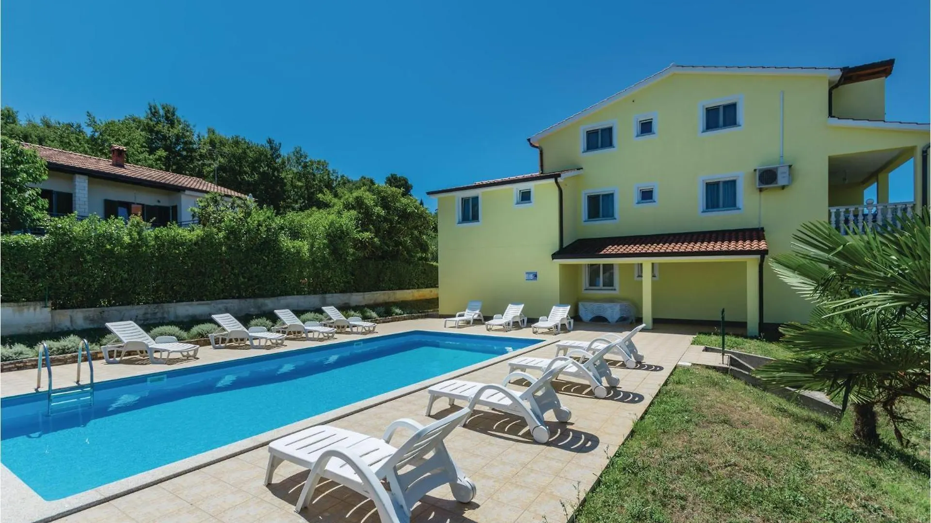 1 Bedroom Beautiful Apartment In Porec